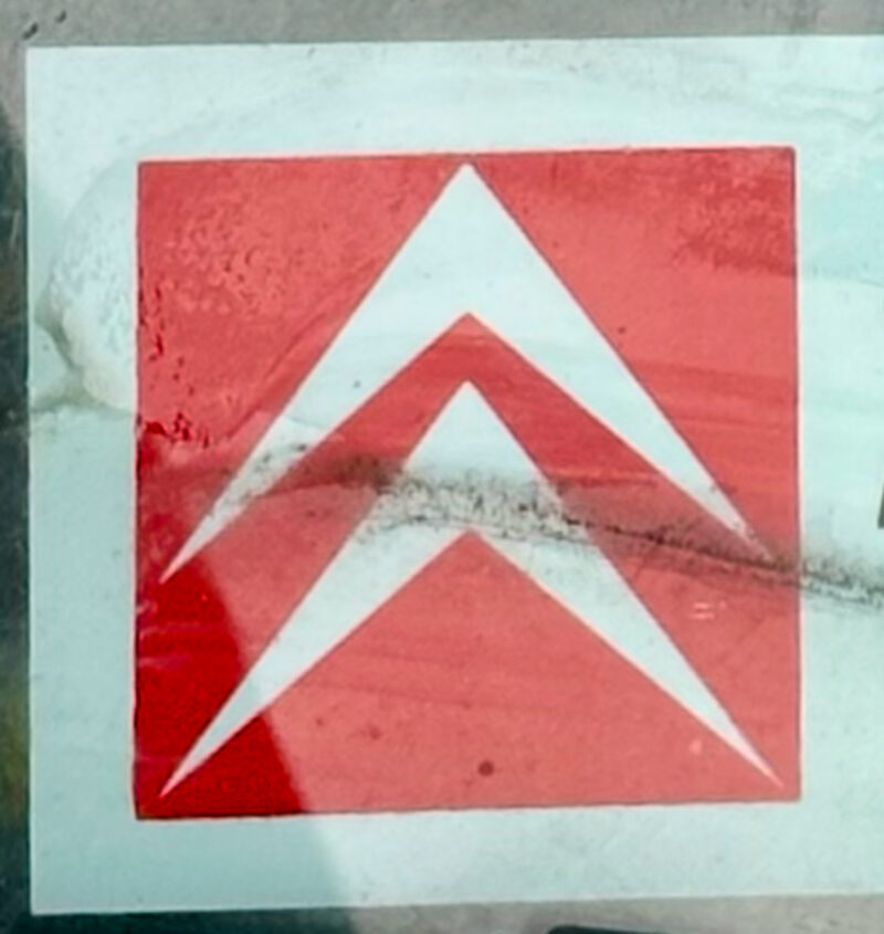 Citroën logo on a parking disc